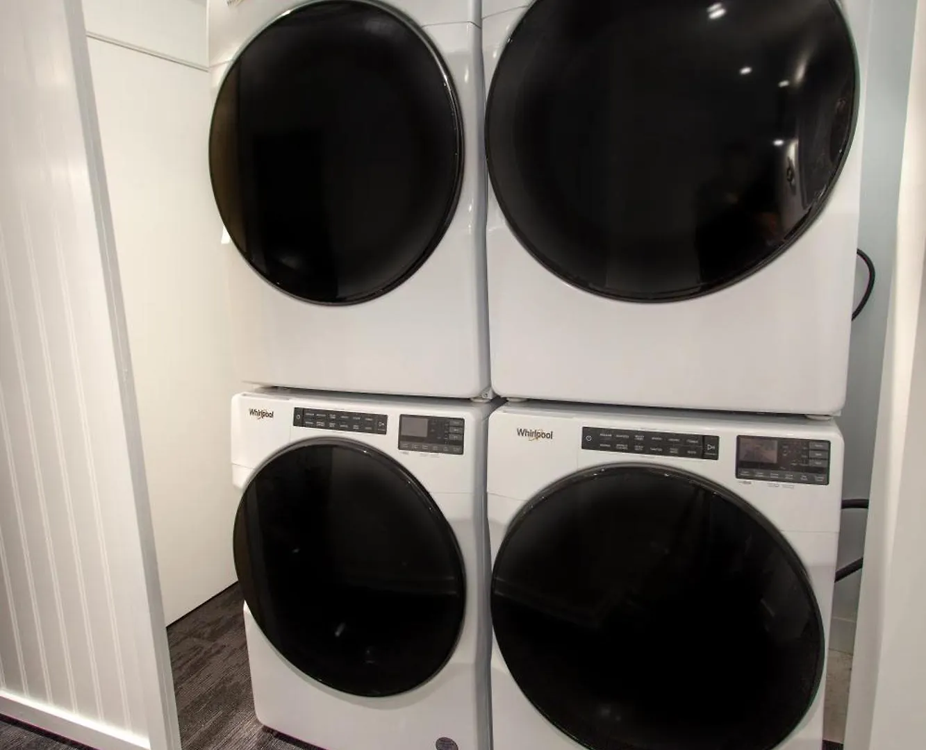 Apartment Studio #11 - Self Check-In - Plateau - St-Denis Montreal